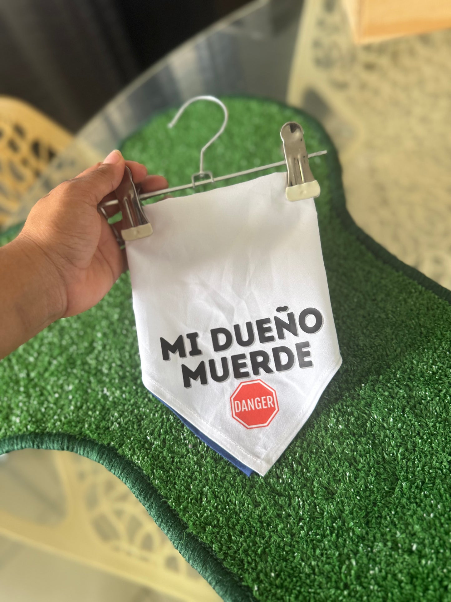 Mi Dueño Muerde
